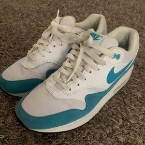 NIKE AIR MAX 1 Blue Suede